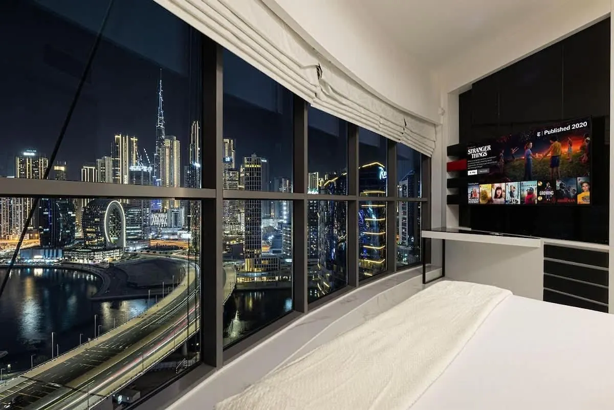 Canal Vista Luxury 2Br In Business Bay Apartment Dubai